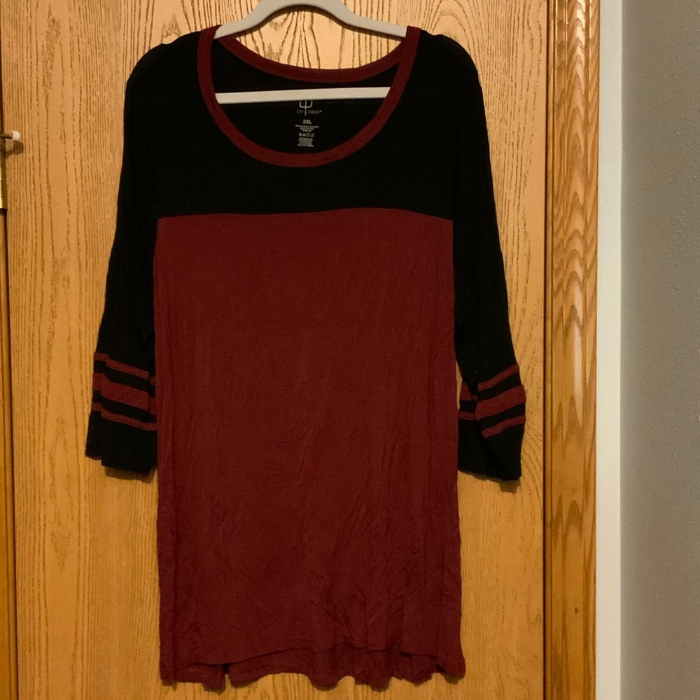 Liv&piper 3/4 sleeve Red and black top size 2x